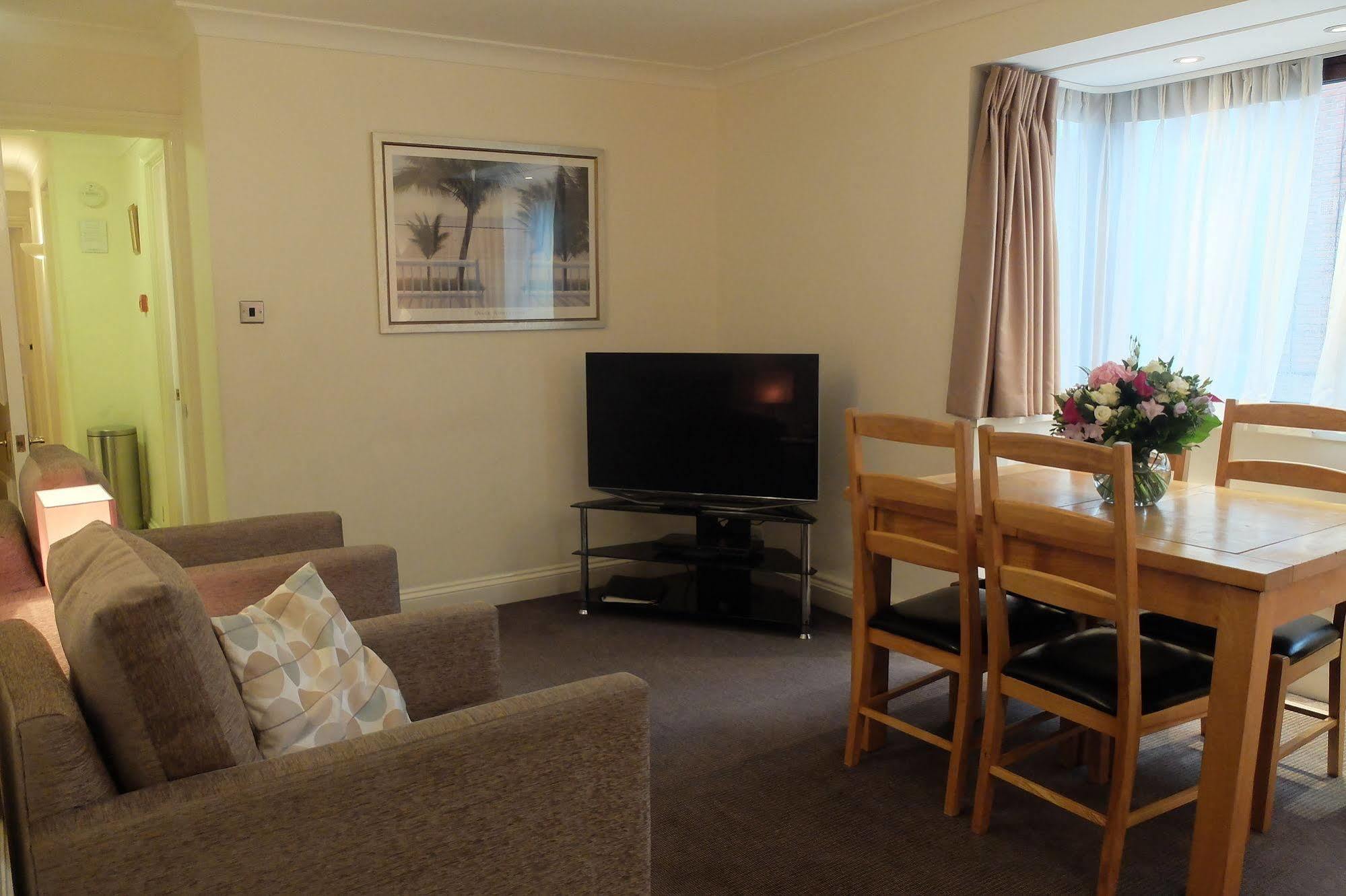 15 Basil Street Knightsbridge, Luxury Serviced Apartments London Bagian luar foto